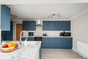 Photo 25- click for photo gallery